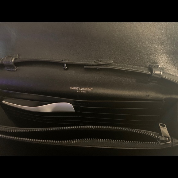 SOLD Saint Laurent - Picture 4 of 6